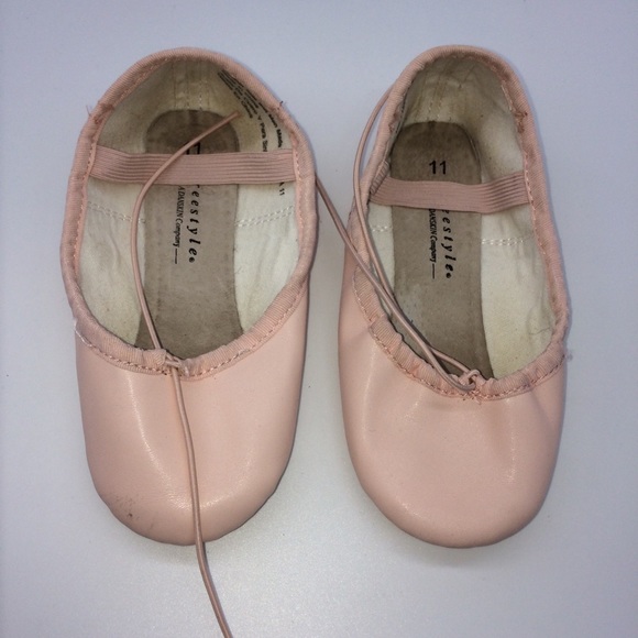 Danskin Shoes Danskin Company Freestyle Ballet Slippers Wadjustable